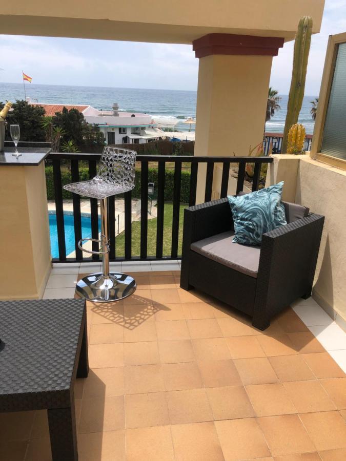 Beachfront Apartment - Sea Views - Марбеля Екстериор снимка