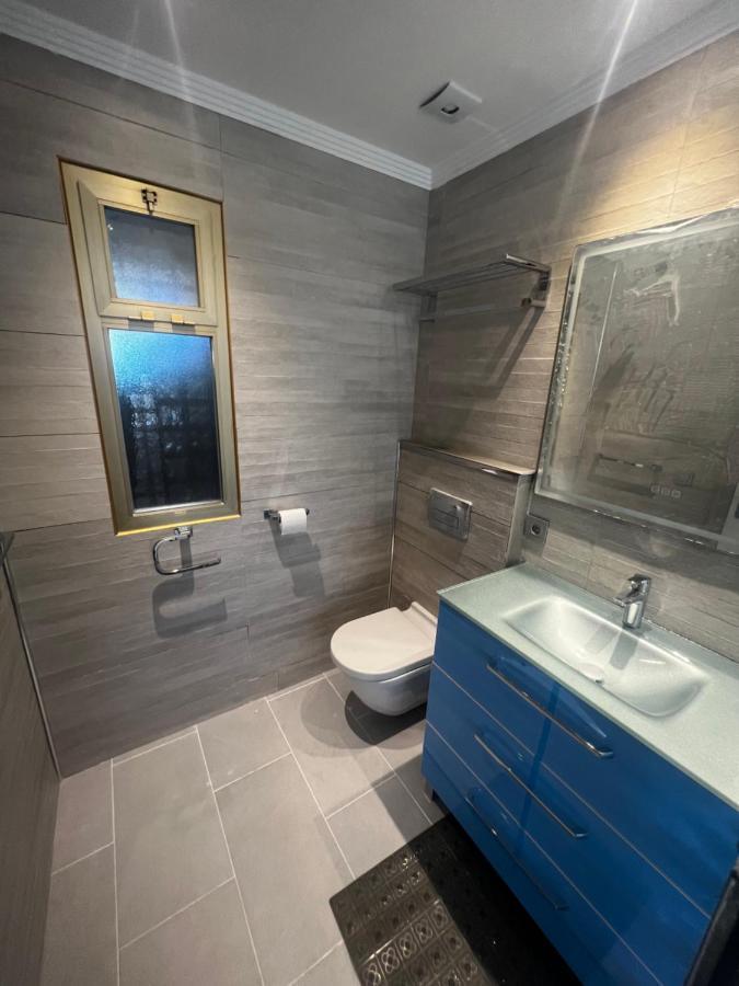 Beachfront Apartment - Sea Views - Марбеля Екстериор снимка